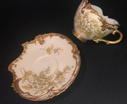 ロイヤルウースター　アールヌーヴォー　手描き絵付け　カップとソーサーのセット