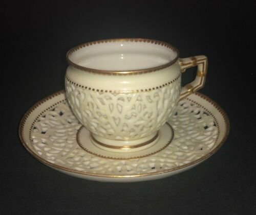 美品　ロイヤルウースター　金メッキ　網目模様　白　磁器　カップとソーサーのセット