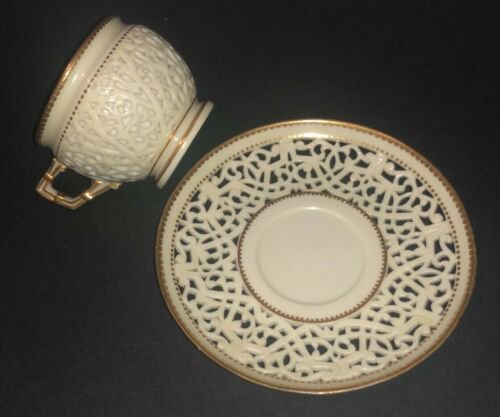 美品　ロイヤルウースター　金メッキ　網目模様　白　磁器　カップとソーサーのセット