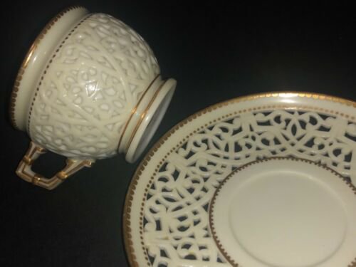 美品　ロイヤルウースター　金メッキ　網目模様　白　磁器　カップとソーサーのセット