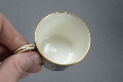 ロイヤルウースター　青と緑　花柄　黒　プラチナ　ゴールド　デミタスカップ　1880年頃