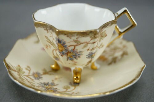 ビクトリア・カールスバッド 菊　青　ピンク　ゴールド　デミタスカップとソーサー　1891から1918年頃