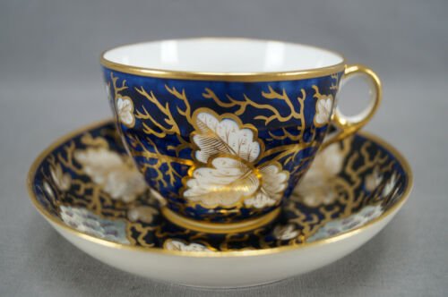 ミントン　７７６　白い花柄　コバルトブルー　ゴールド　葉　ティーカップ　ソーサー　1800から1830年頃