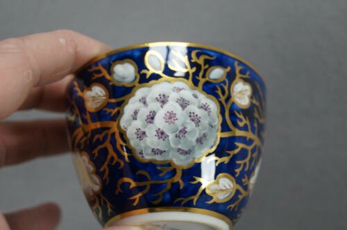 ミントン　７７６　白い花柄　コバルトブルー　ゴールド　葉　ティーカップ　ソーサー　1800から1830年頃