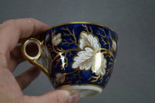 ミントン　７７６　白い花柄　コバルトブルー　ゴールド　葉　ティーカップ　ソーサー　1800から1830年頃