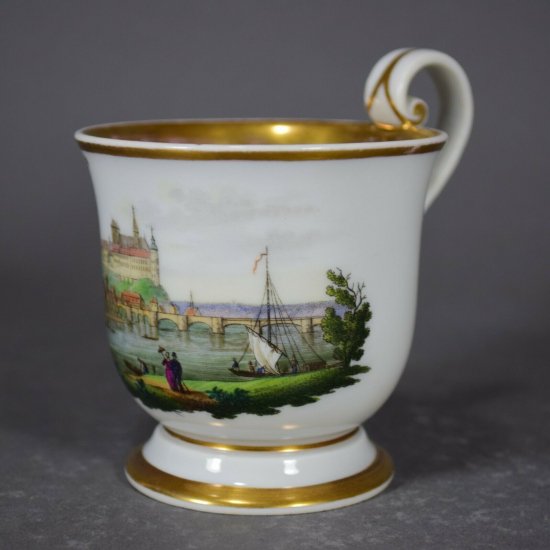 【豪華なマイセン陶磁器】シュロスの風景が描かれたカップ＆ソーサー
