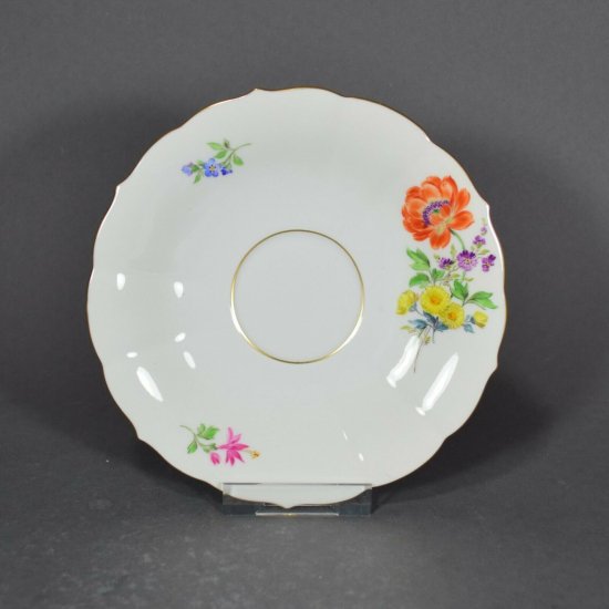 【マイセン陶磁器のティー・食器セット】花が描かれたティーカップ、ソーサー、プレートセット 2級品