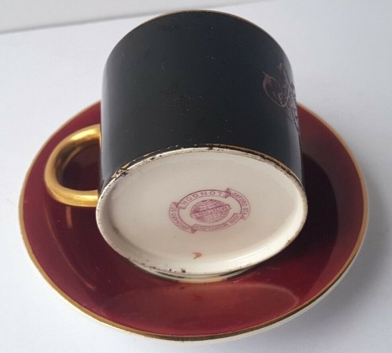 【イギリス老舗食器ブランド・ミントン】エレガントなモカカップ&ソーサー 1880-1890年