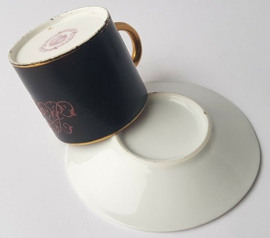 【イギリス老舗食器ブランド・ミントン】エレガントなモカカップ&ソーサー 1880-1890年