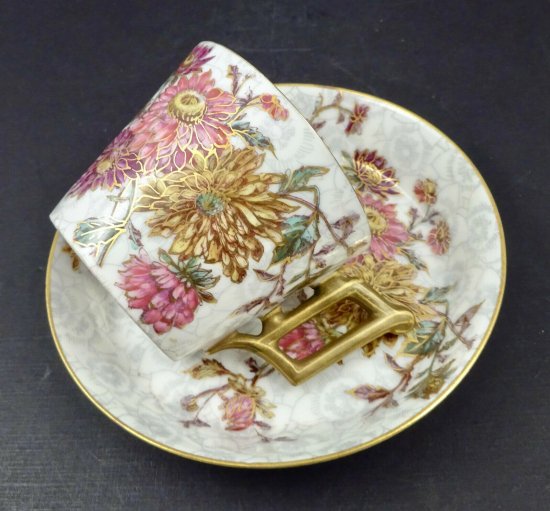 【リモージュ】Tressemanes&Vogt(T&V)のデミタスカップ＆ソーサー