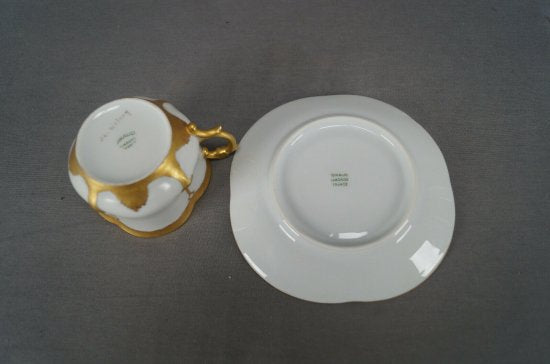 【リモージュ】金と白のカップ＆ソーサー、ジョー・ウィルソンの刻銘入り、1920年頃