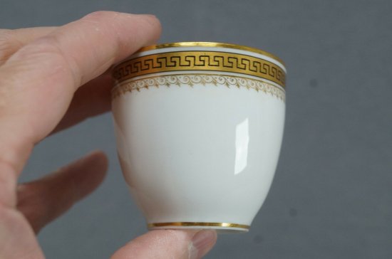 【リモージュ・ゲラン】金彩が施されたメアンドロス柄のデタミスカップ＆ソーサー、1900年代初期