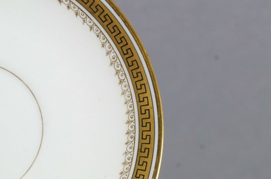【リモージュ・ゲラン】金彩が施されたメアンドロス柄のデタミスカップ＆ソーサー、1900年代初期
