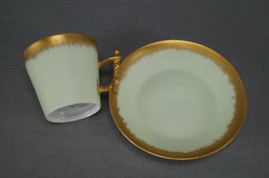 【リモージュ・GDM】グリーンとゴールドのデミタスカップ&ソーサー、1882〜1890年代