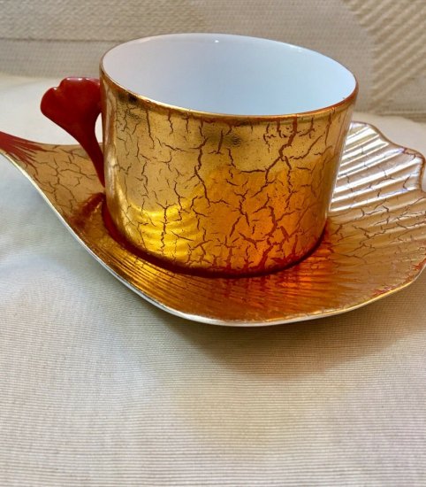 【ヴィルピヒ・リモージュ】フラワーハンドルのカップ＆ソーサー、バーニーズ・ニューヨーク