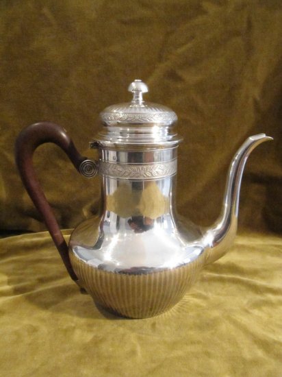【フランス製ピュイフォルカ】豪華なスターリングシルバーのコーヒーポット