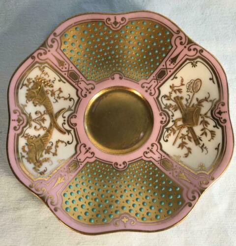 コールポート　ピンクの下地にターコイズジュエルのカップ＆ソーサー