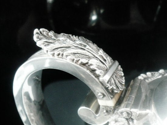 アンティーク・イギリス製　ジョン・ロビンズによるシルバーコーヒーポット、1788年