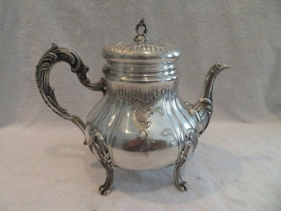 【フランス製】20世紀初期に製造されたロココ調のシルバーティーポット