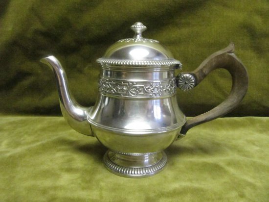 【フランス製】19世紀後半に製造された、ルイ16世様式のシルバーティーポット、Boin Taburet
