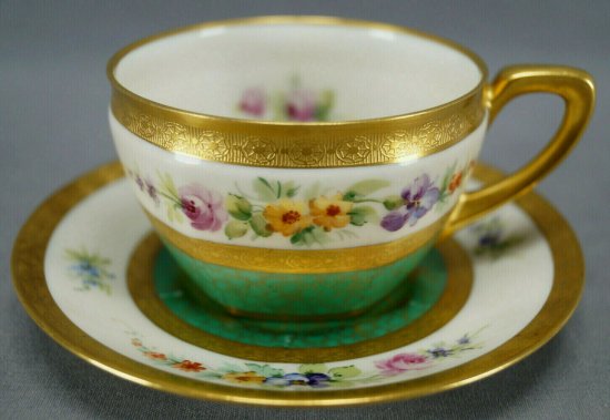 【ピカード】花が描かれたゴールドとグリーンのティーカップ＆ソーサー、90年代初期