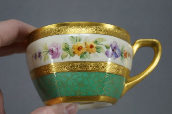 【ピカード】花が描かれたゴールドとグリーンのティーカップ＆ソーサー、90年代初期