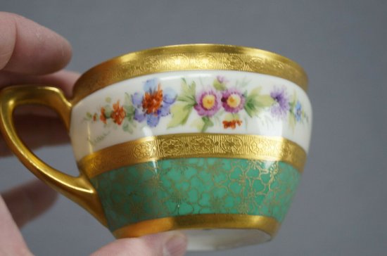 【ピカード】花が描かれたゴールドとグリーンのティーカップ＆ソーサー、90年代初期