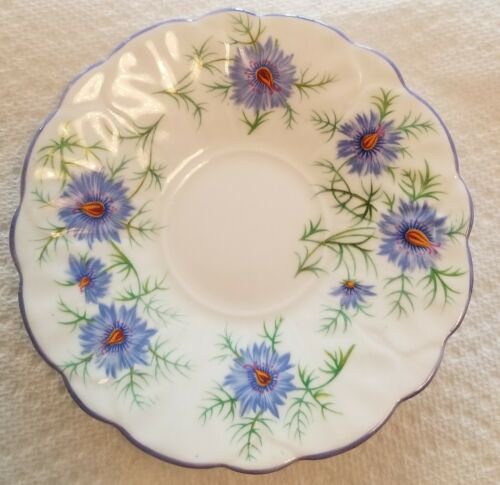 エインズレイ　蝶々　持ち手　ダニティー　紫　ヤグルマギク　ティーカップ  ソーサー