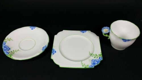 エインズレイ　花　持ち手　ティーカップ 　ソーサー　トリオ　アール・デコ　手書き絵付け