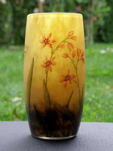ドームナンシー　アールヌーヴォー　カメオガラス　花瓶　花柄