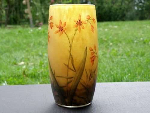 ドームナンシー　アールヌーヴォー　カメオガラス　花瓶　花柄