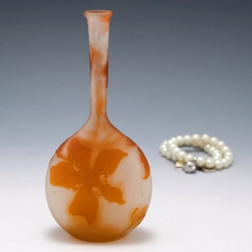 エミール・ガレ  クレマチス　カメオガラス  バンジョー型　花瓶　1902-1904年