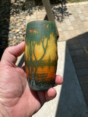 1910年代　ドームナンシー　小さめの情景（風景）のカメオガラス花瓶