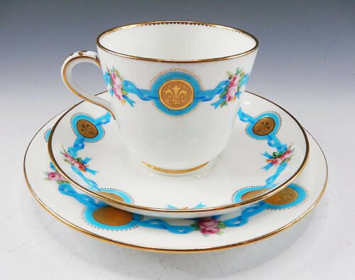 アンティーク　ミントン　磁器　エナメル加工　フルール・ド・リス　カップ　ソーサー　プレート　３点セット