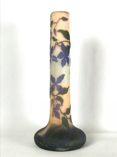 エミールガレ クレマチスの花の花瓶（スターガレ時代の作品）