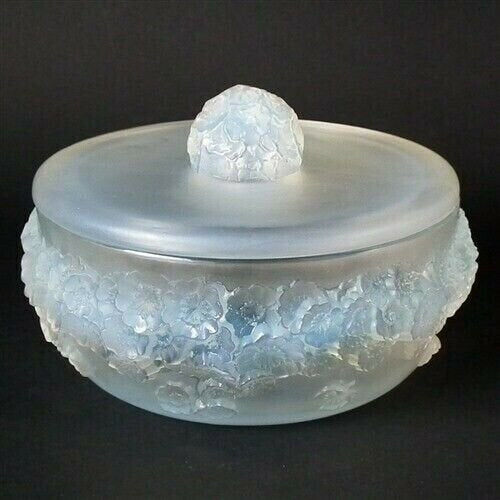 ルネラリック　乳白色　ガラス　桜草　ボックス