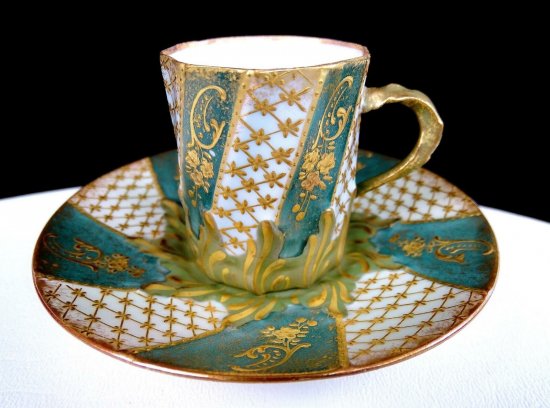 A.クリンゲンバーグ　C.ドウェンガー　リモージュ　金メッキ　5.4cm　デミタスカップとソーサー　1890年