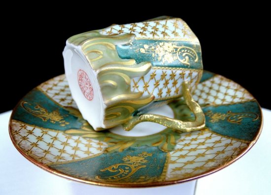 A.クリンゲンバーグ　C.ドウェンガー　リモージュ　金メッキ　5.4cm　デミタスカップとソーサー　1890年