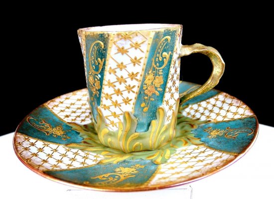 A.クリンゲンバーグ　C.ドウェンガー　リモージュ　金メッキ　5.4cm　デミタスカップとソーサー　1890年