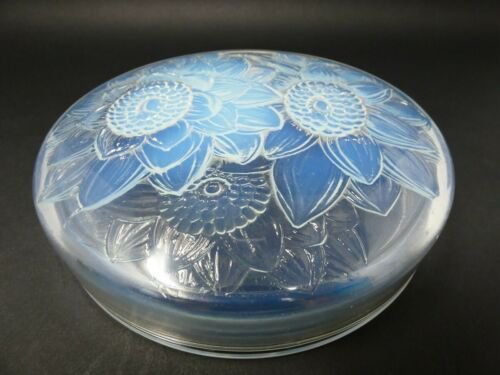 ルネ・ラリック　オパルセントグラス　“3つのダリア”ボックス