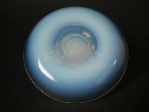 ルネ・ラリック　オパルセントグラス “2羽の鳩”アッシュトレイ