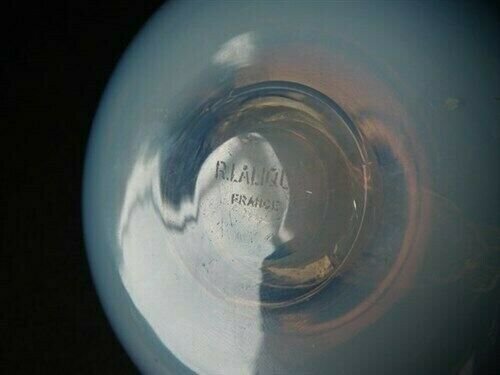 ルネ・ラリック　オパルセントグラス “2羽の鳩”アッシュトレイ