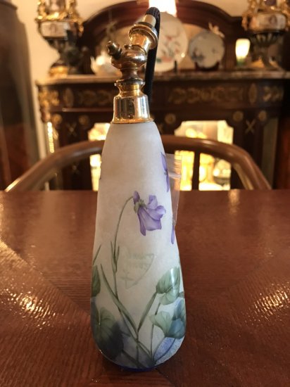 ドーム兄弟（ドームナンシー ）スミレの花の香水瓶