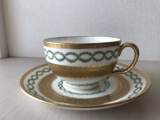 アンティーク　ミントン　金彩とオリーブ文様のティーカップ&ソーサー
