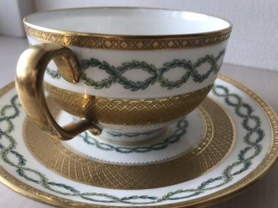 アンティーク　ミントン　金彩とオリーブ文様のティーカップ&ソーサー