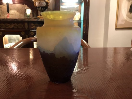 エミールガレ 山岳風景の４層カメオガラス花瓶