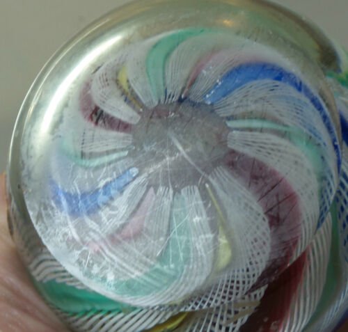 ムラノ　ラッティチーノリボン　ミルフィオリガラス　ペーパーウェイト