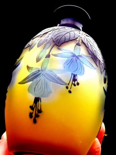 エミールガレ　フクシアの花の花瓶