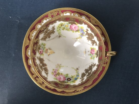 オールドノリタケ アールヌーボー様式 赤地にピンクローズと金彩のティーカップ(即日発送商品)