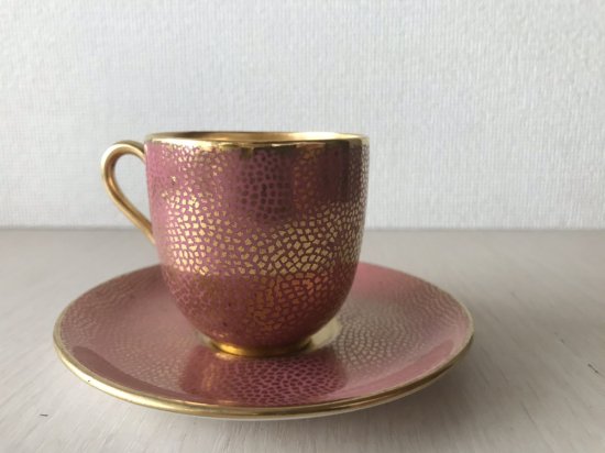 コールポート　ピンクモザイクとゴールドのデミタス　カップ＆ソーサー　1750年製